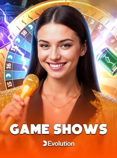 โต๊ะคาสิโนสด Game Shows ของ Evolution พิธีกรหญิงถือไมโครโฟนหน้าวงล้อ ในหน้านี้